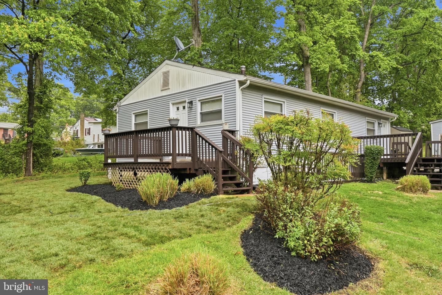 8402 Sleepy Hollow Road