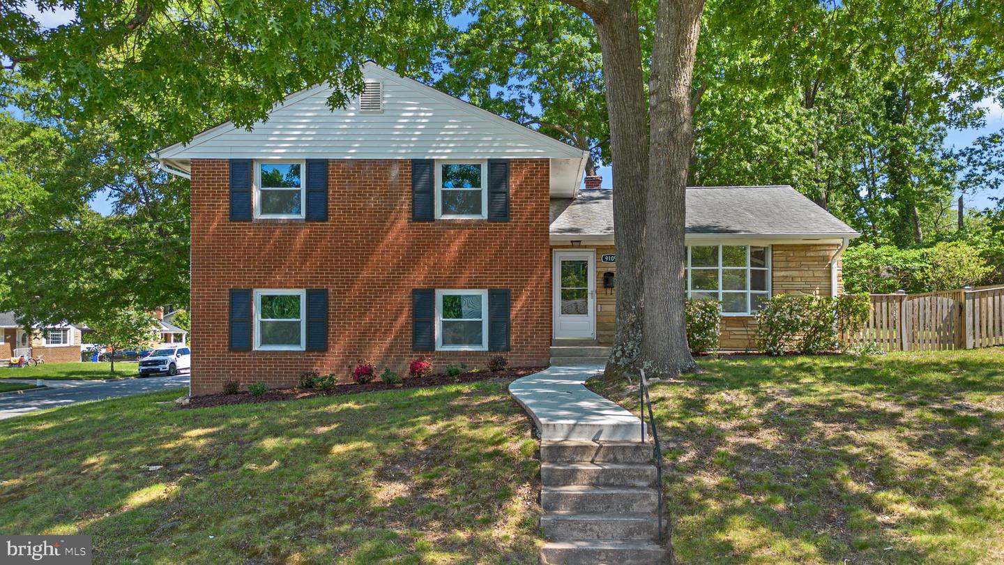 9109 Drake Place, College Park