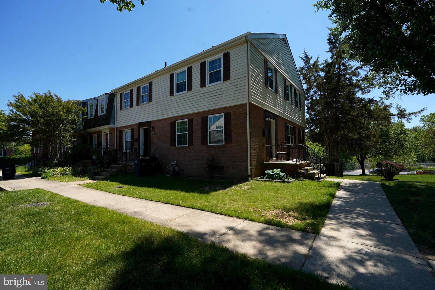 12836 Claxton Dr # 4-E