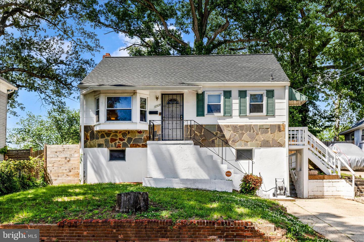 6008 Seat Pleasant Drive