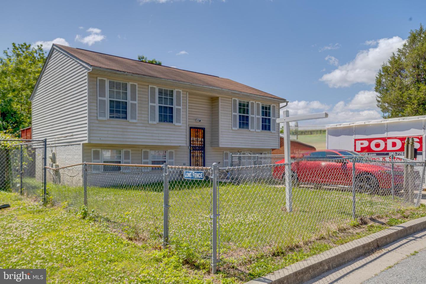 806 Balboa Avenue, Capitol Heights
