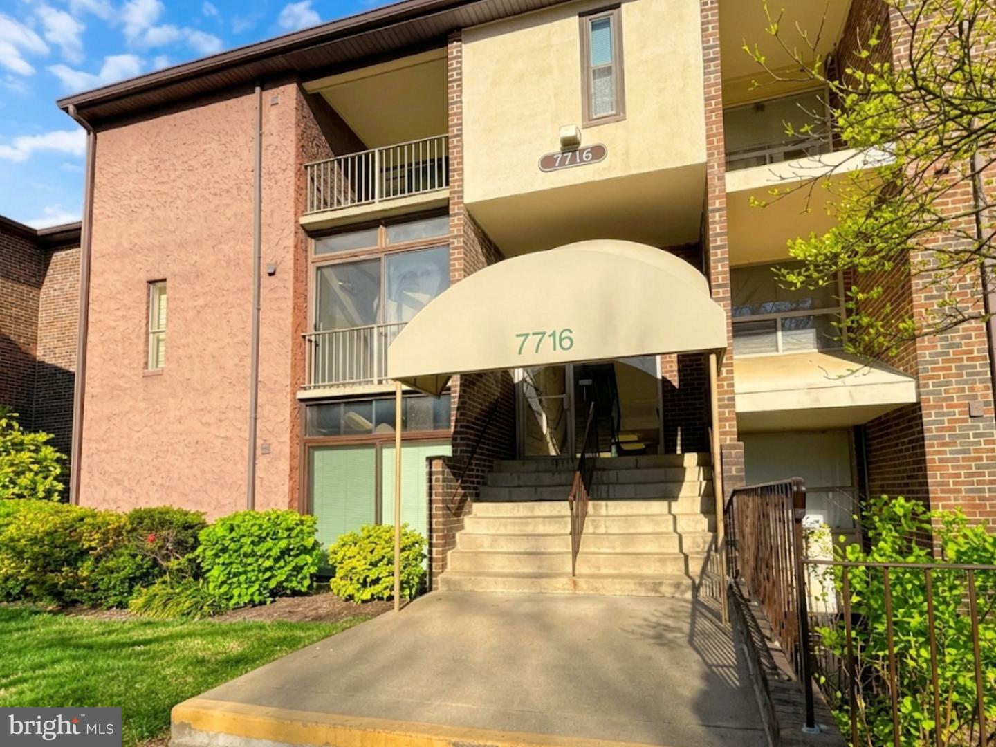 7716 Hanover Parkway #t-4, Greenbelt