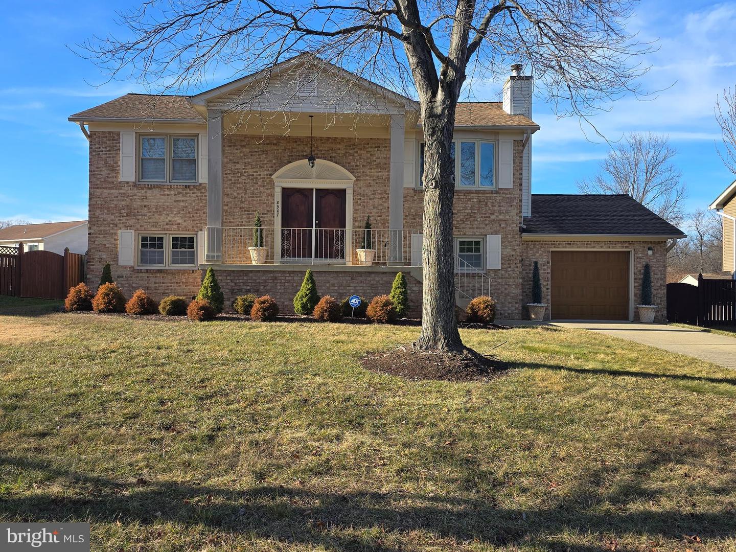 8907 Chad Way