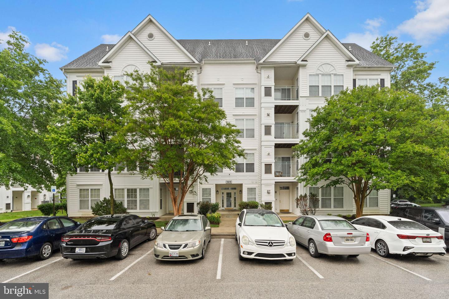 15616 Everglade Ln # 303