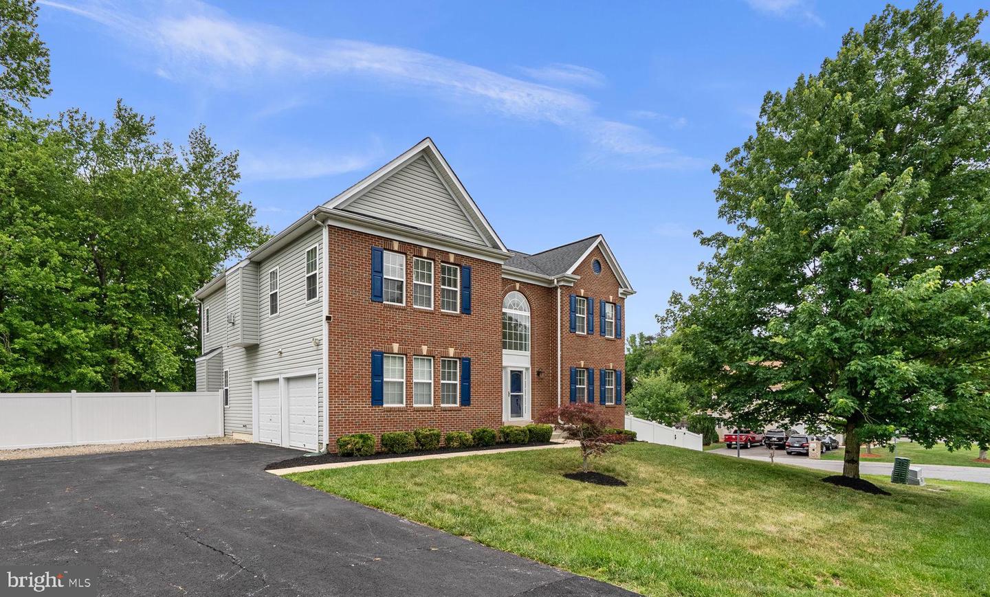 12014 Crestwood Avenue S