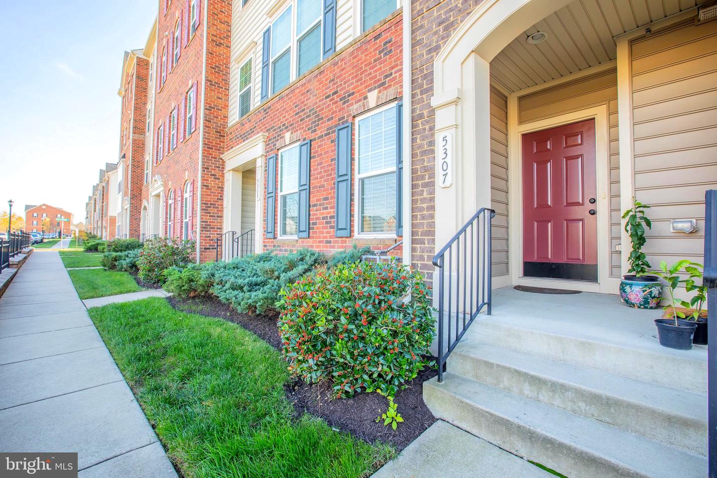 5307 S Center Drive #304d