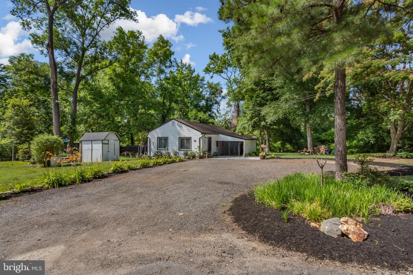 1508 Airport Lane