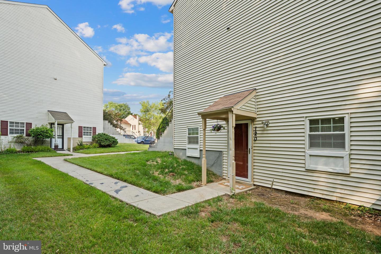 120 Azalea Court #28-1