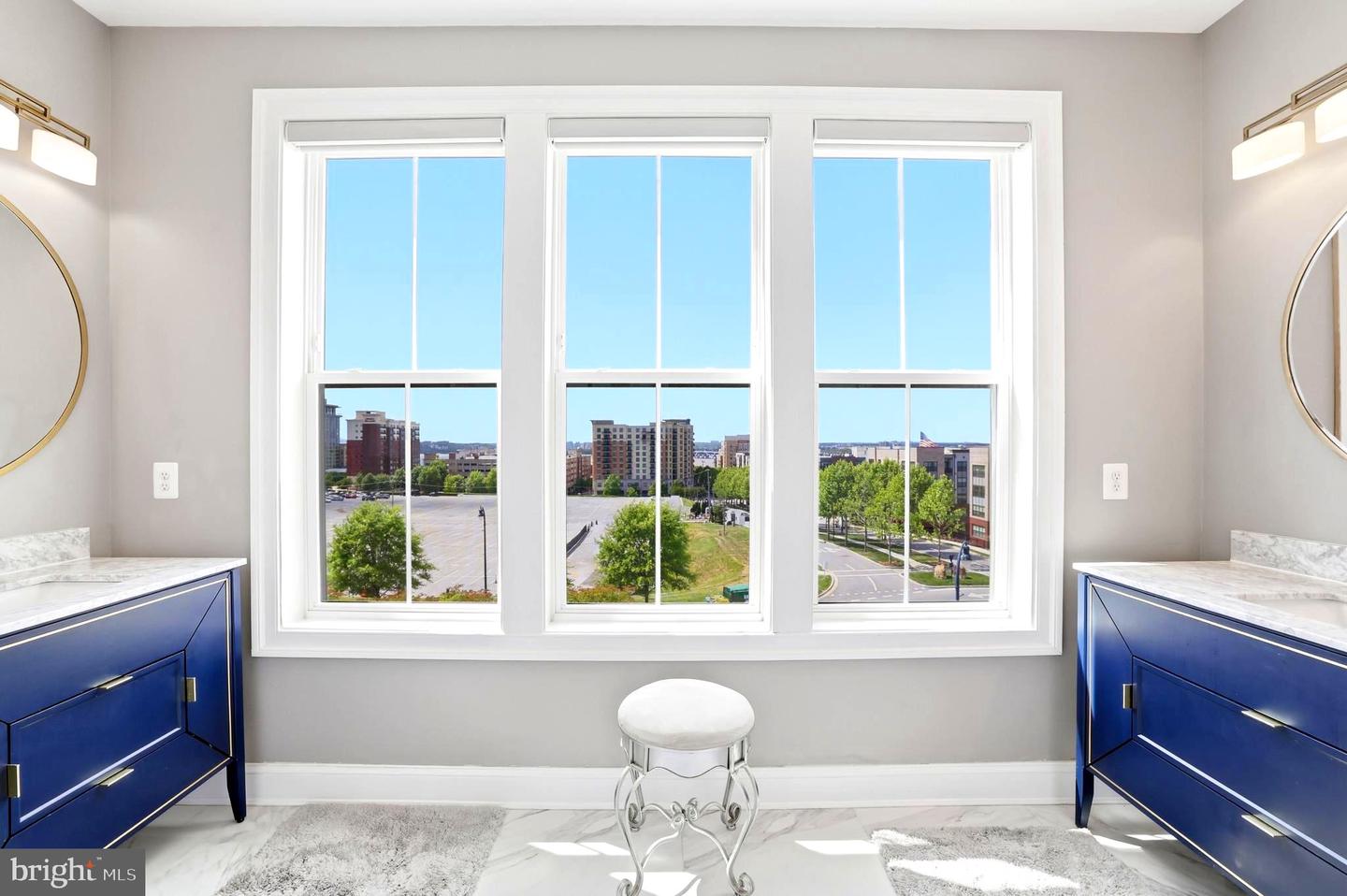 500 Riversail Lane #438