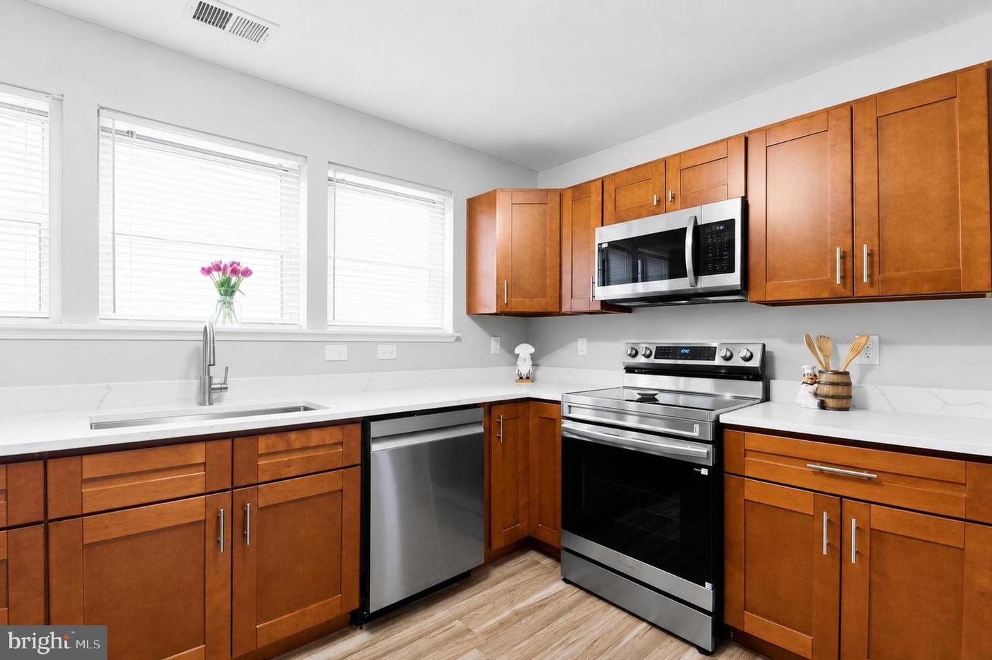 4119 Applegate Court #9