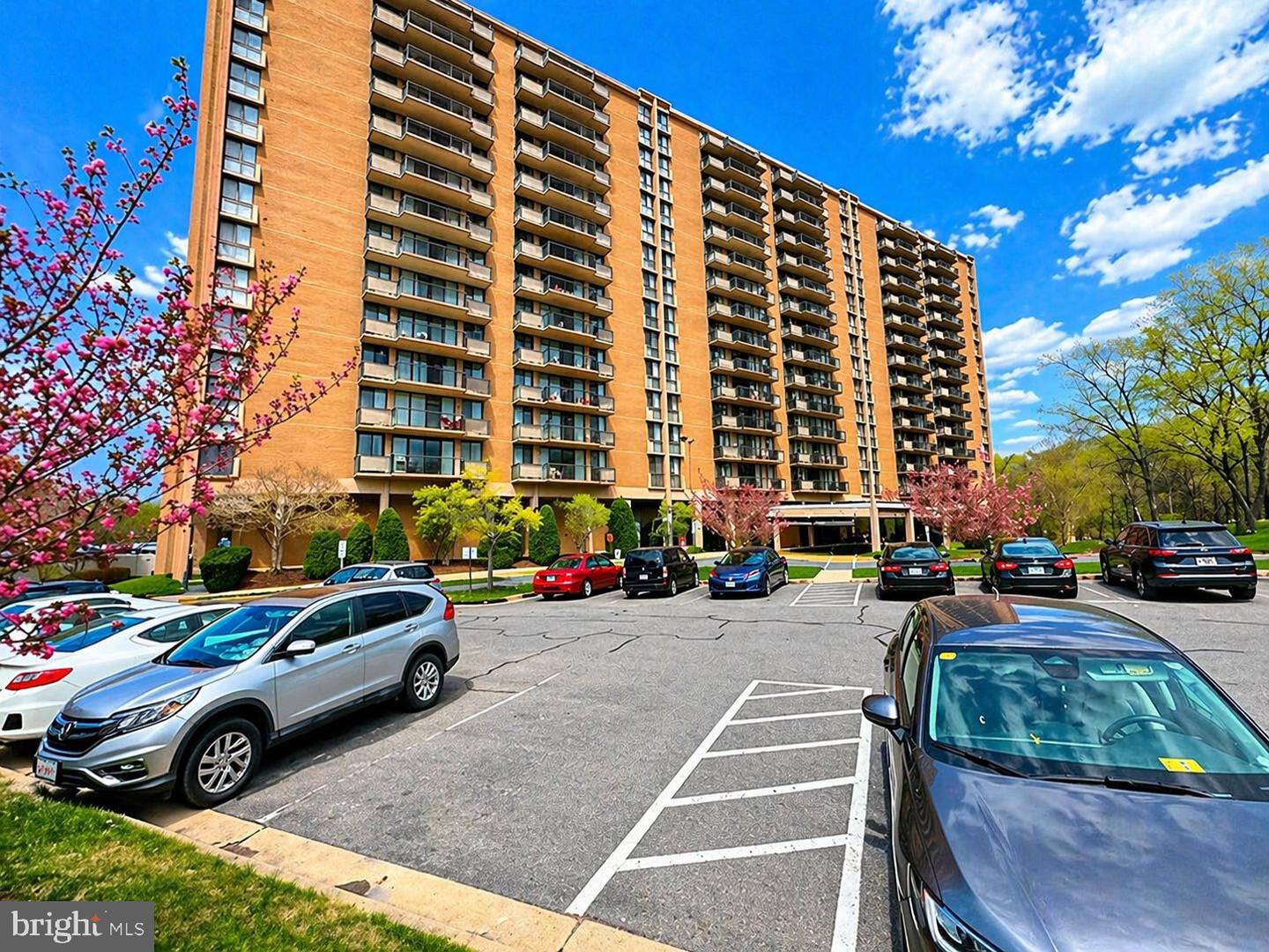 6100 Westchester Park Drive #1517