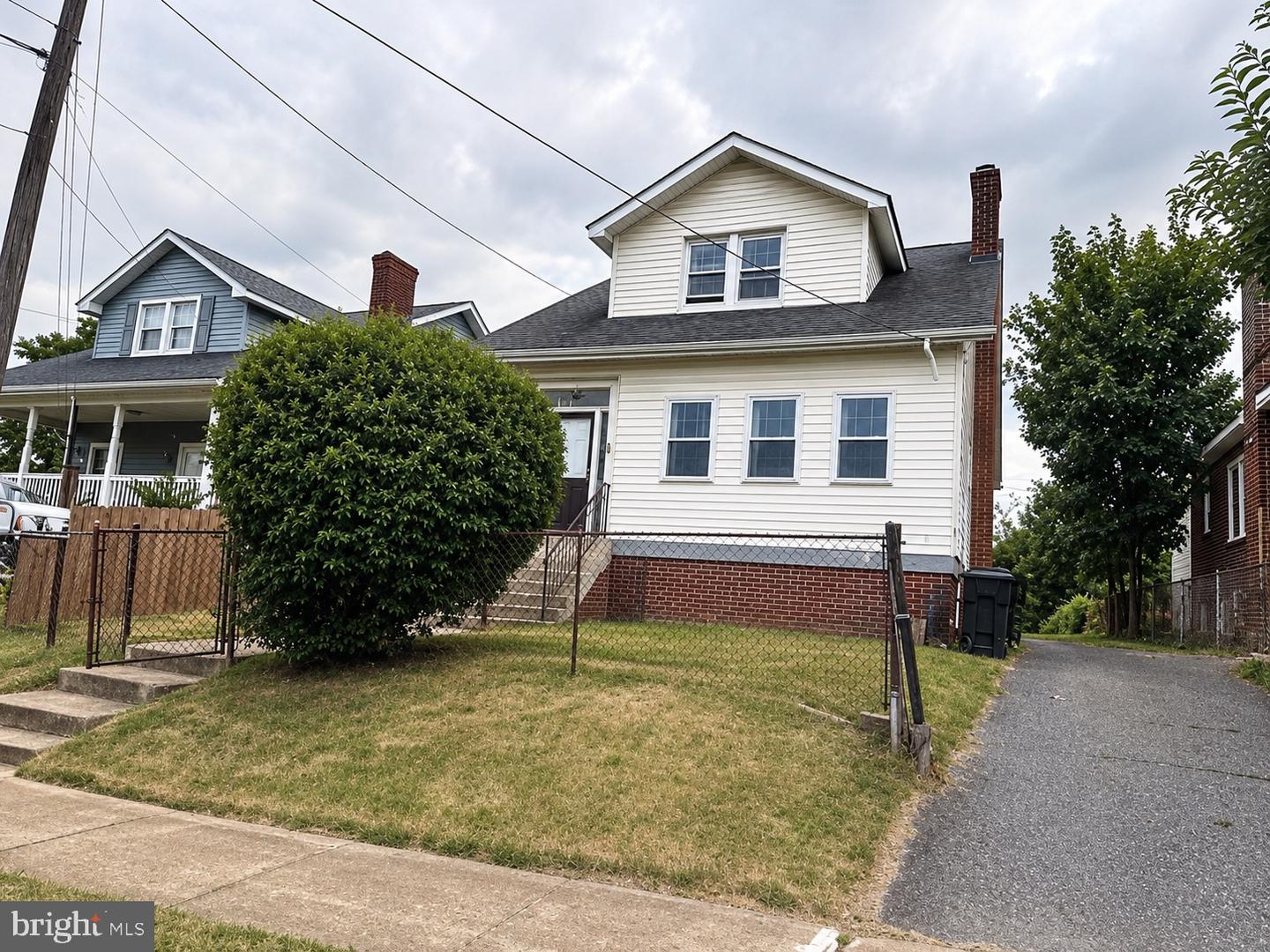 1525 Beaver Heights Lane