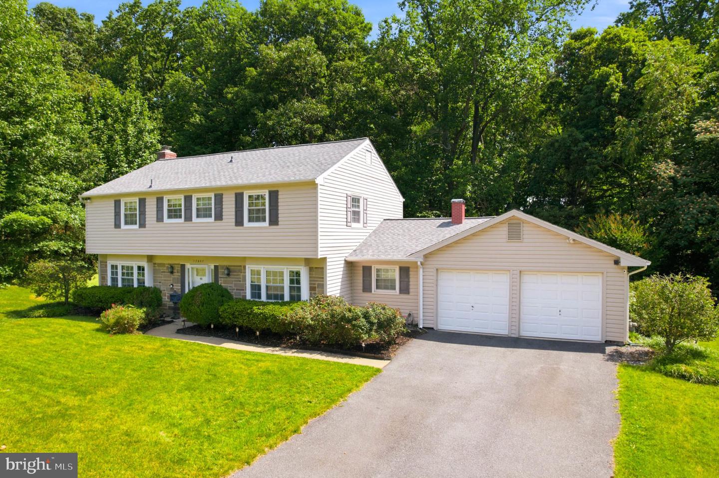 12607 Ivystone