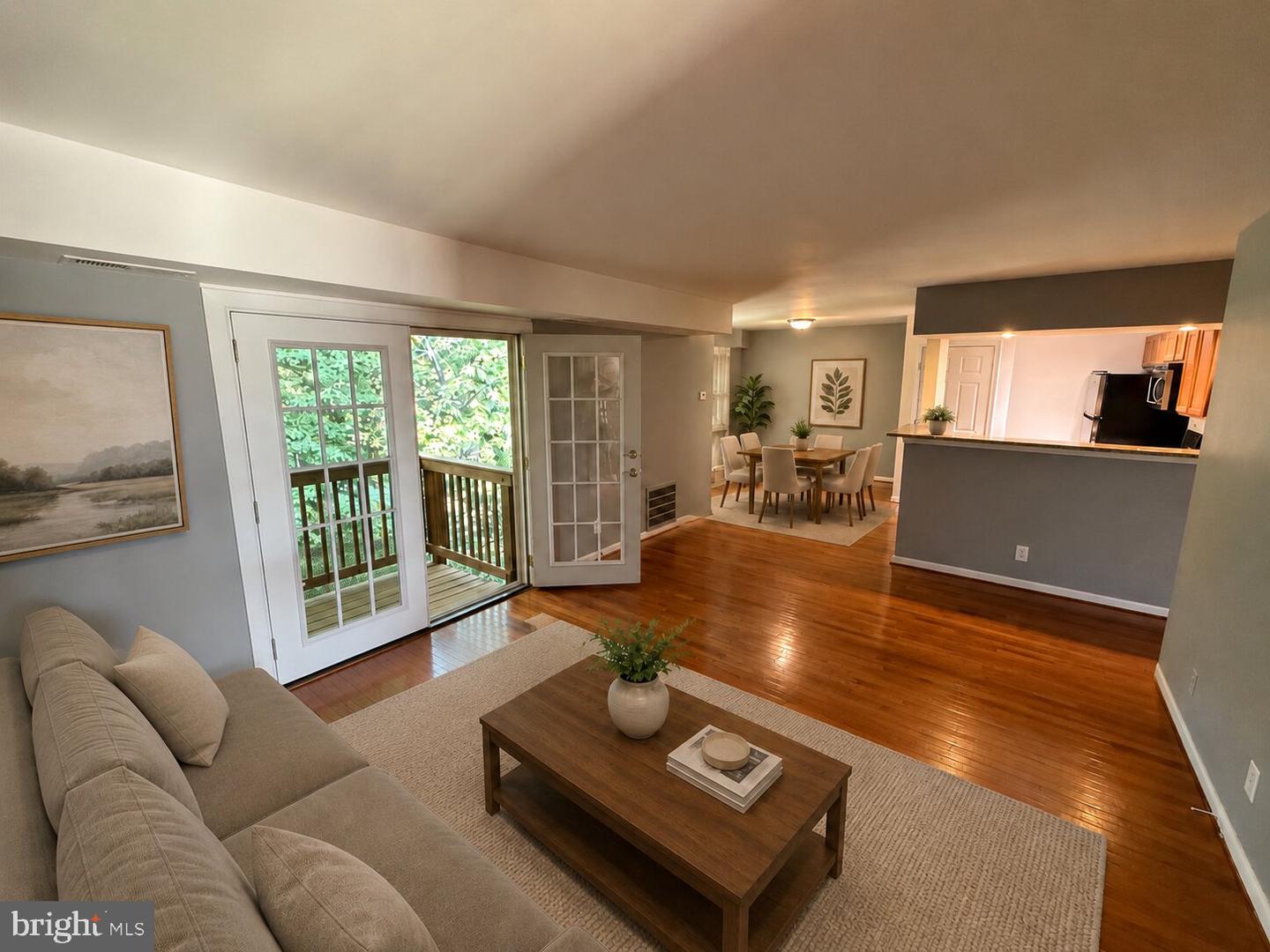 7514 Hawthorne #5