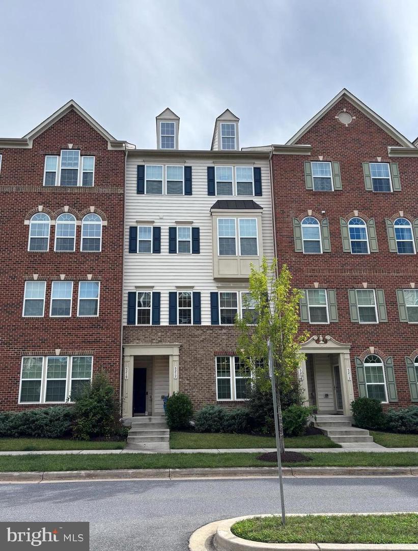 5219 Stream Bank Lane #308