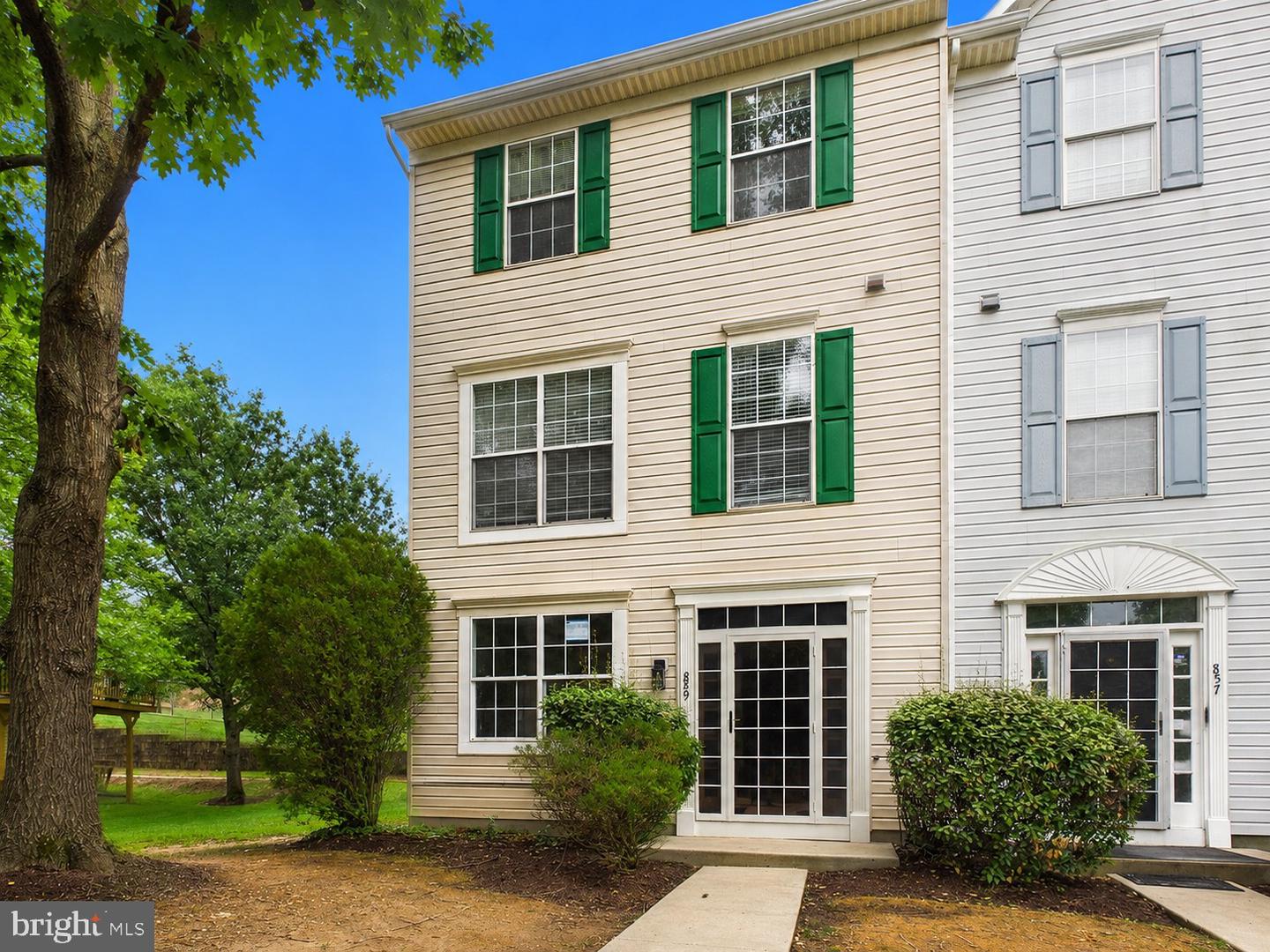859 Lacewood Ter