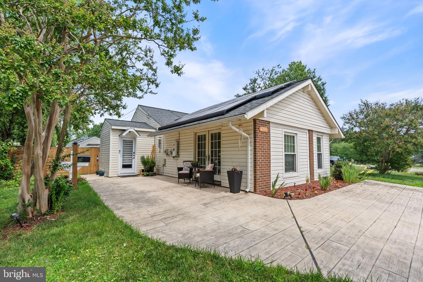 1716 Pittsfield Lane