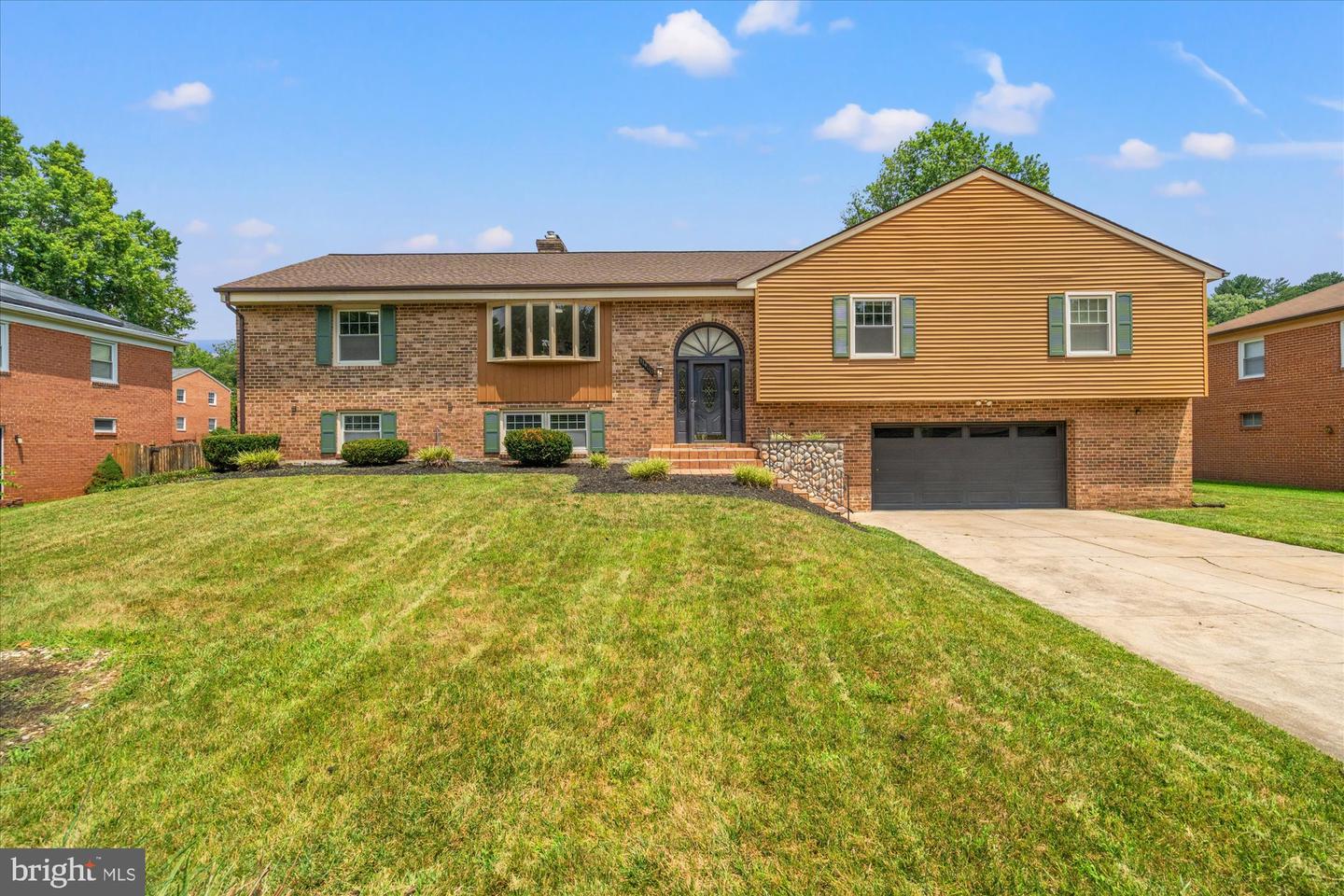 11400 Dundee Drive, Bowie