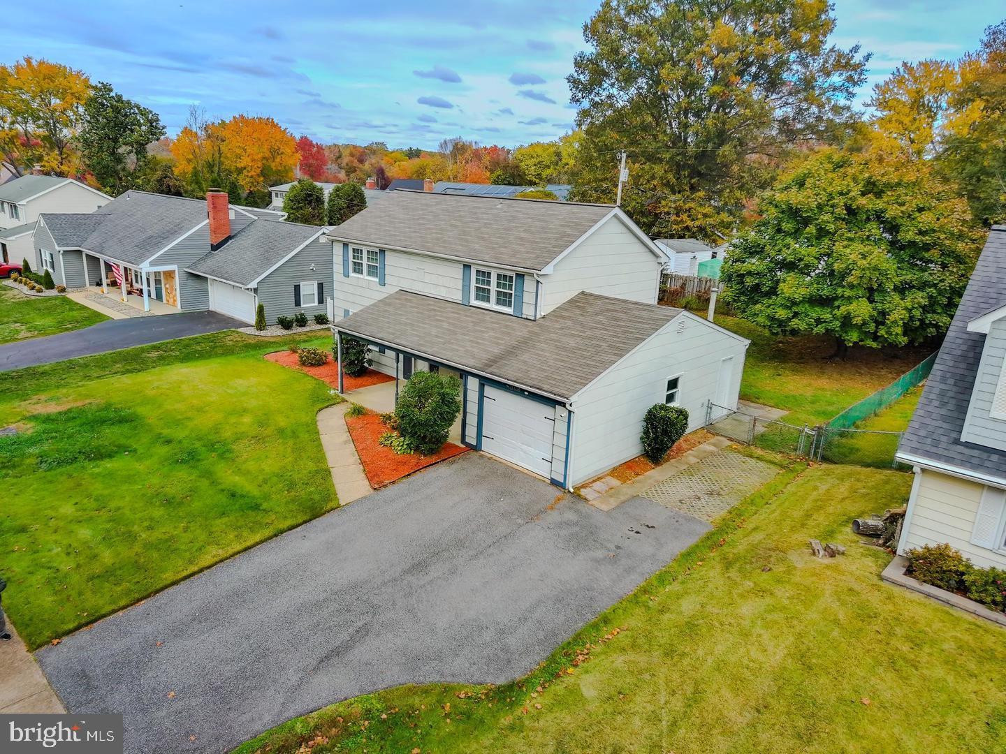 12616 Blackwell Lane