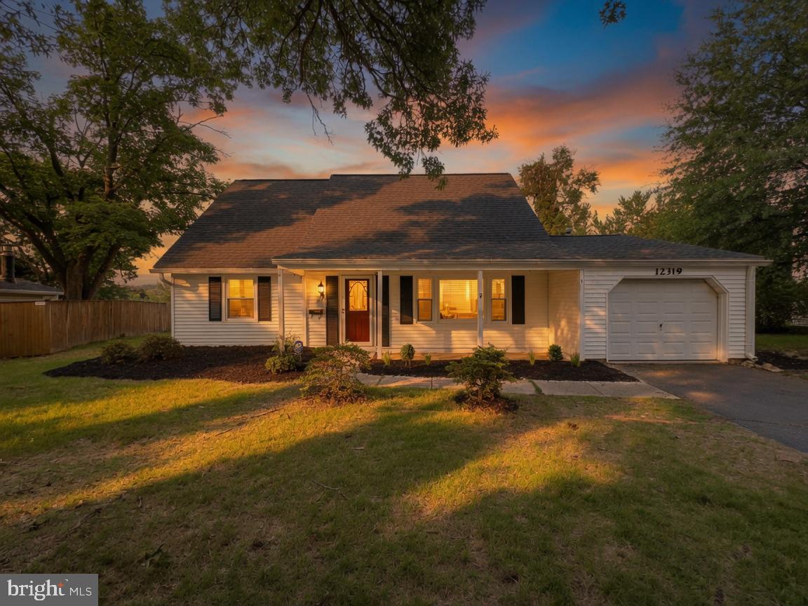 12319 Manvel Lane