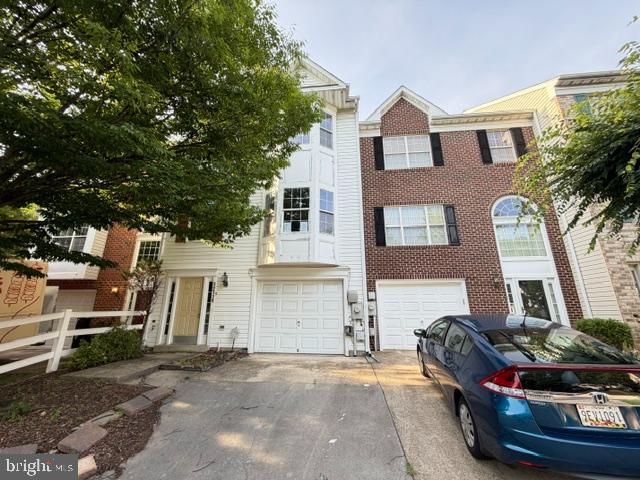 12119 Sutton Lane