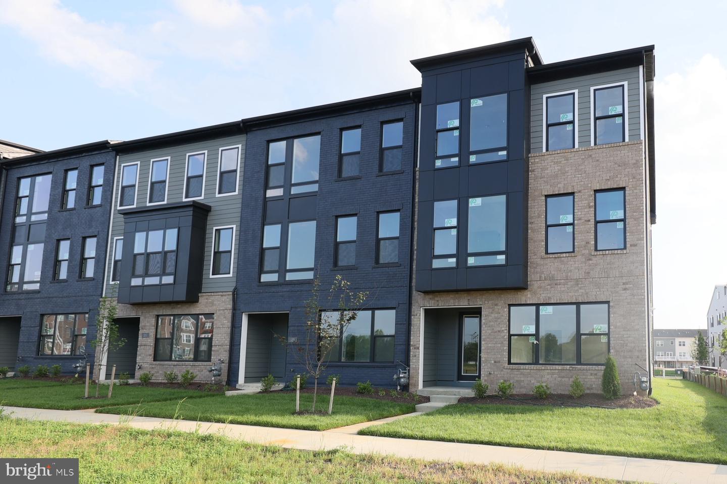 111 Summit Point Boulevard #20-J