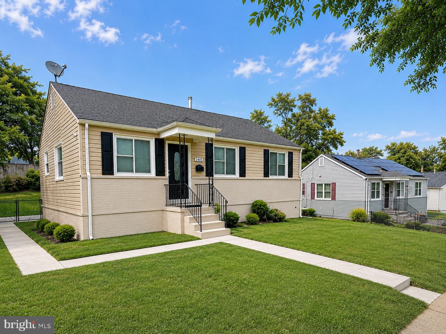 5405 Morton Place, Riverdale