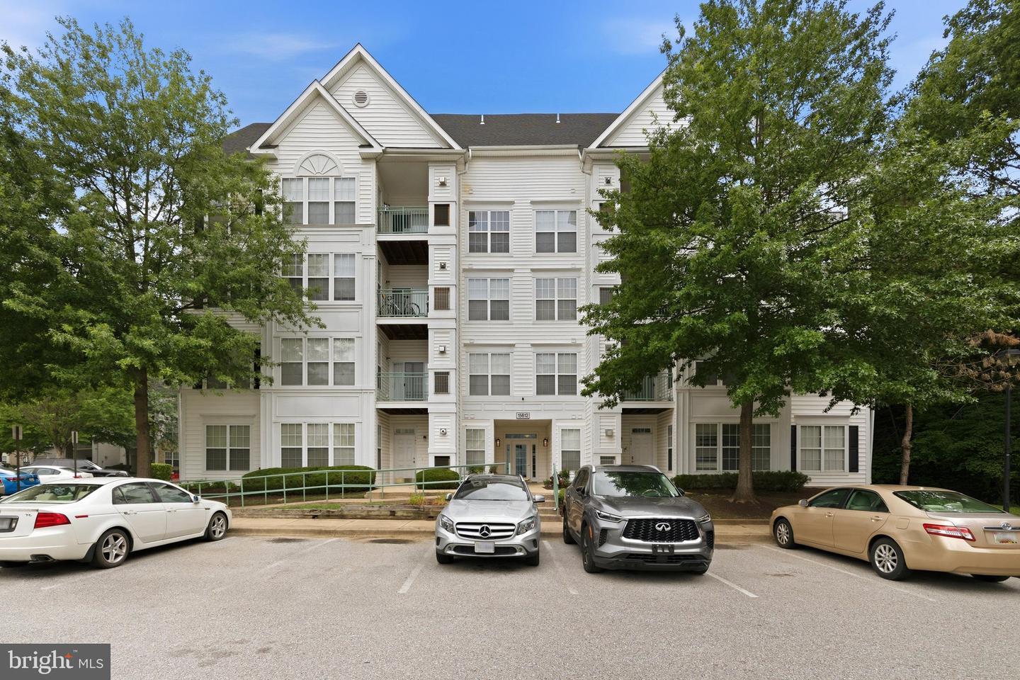 15612 Everglade Lane #404