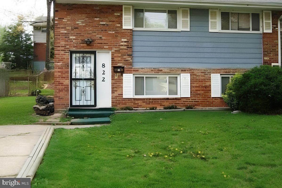 822 Booker Place