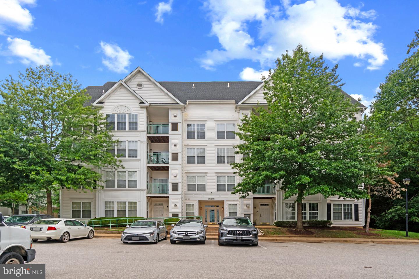 15612 Everglade Lane #401