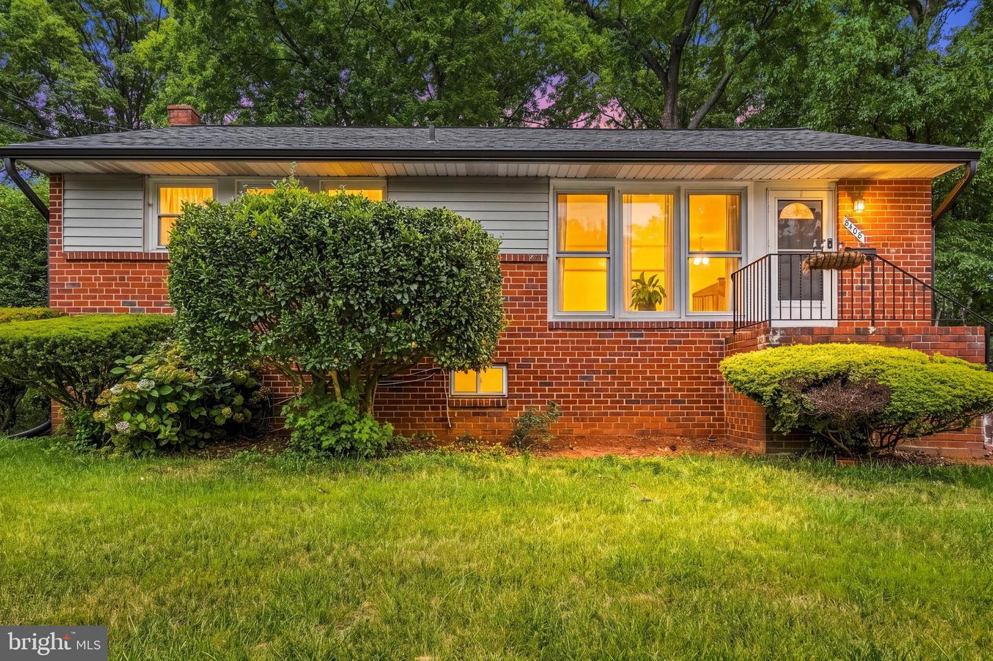 8408 Carrollton Parkway, Hyattsville