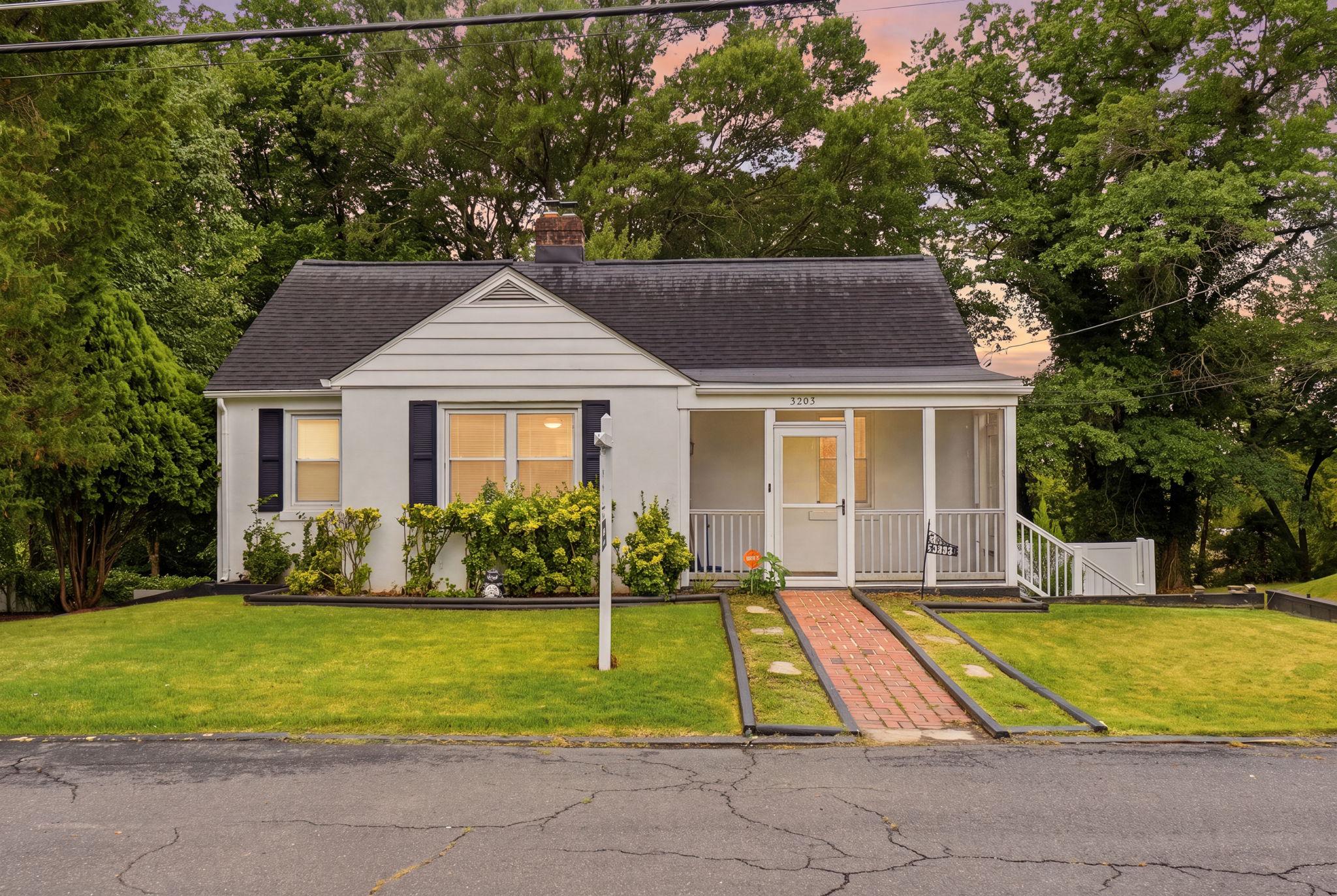 3203 Mulberry Lane