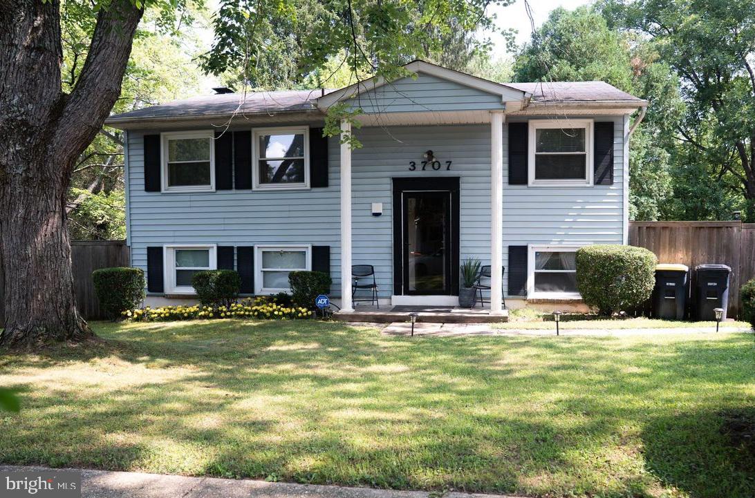 3707 Halloway Place
