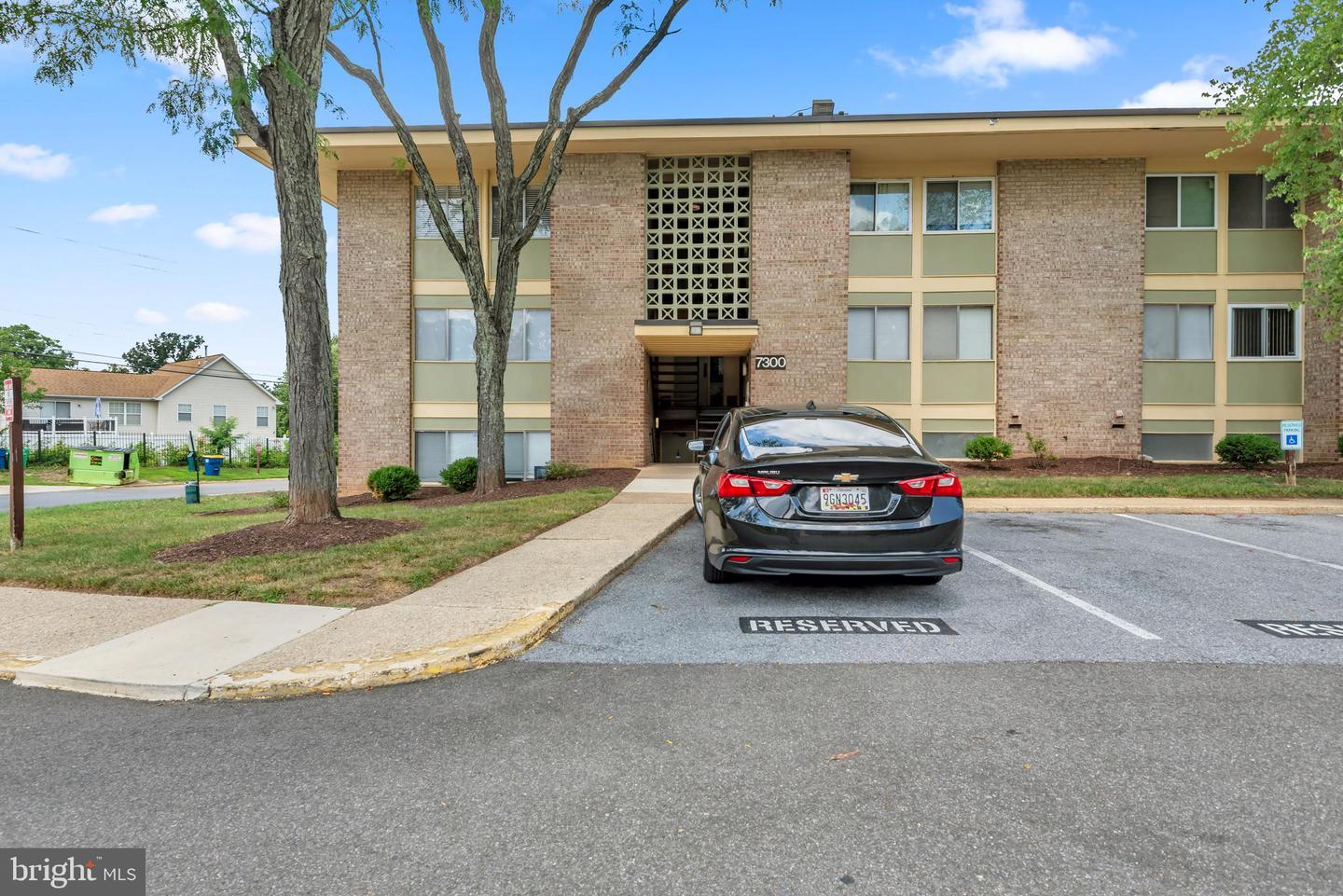 7203 Donnell Place #a-1
