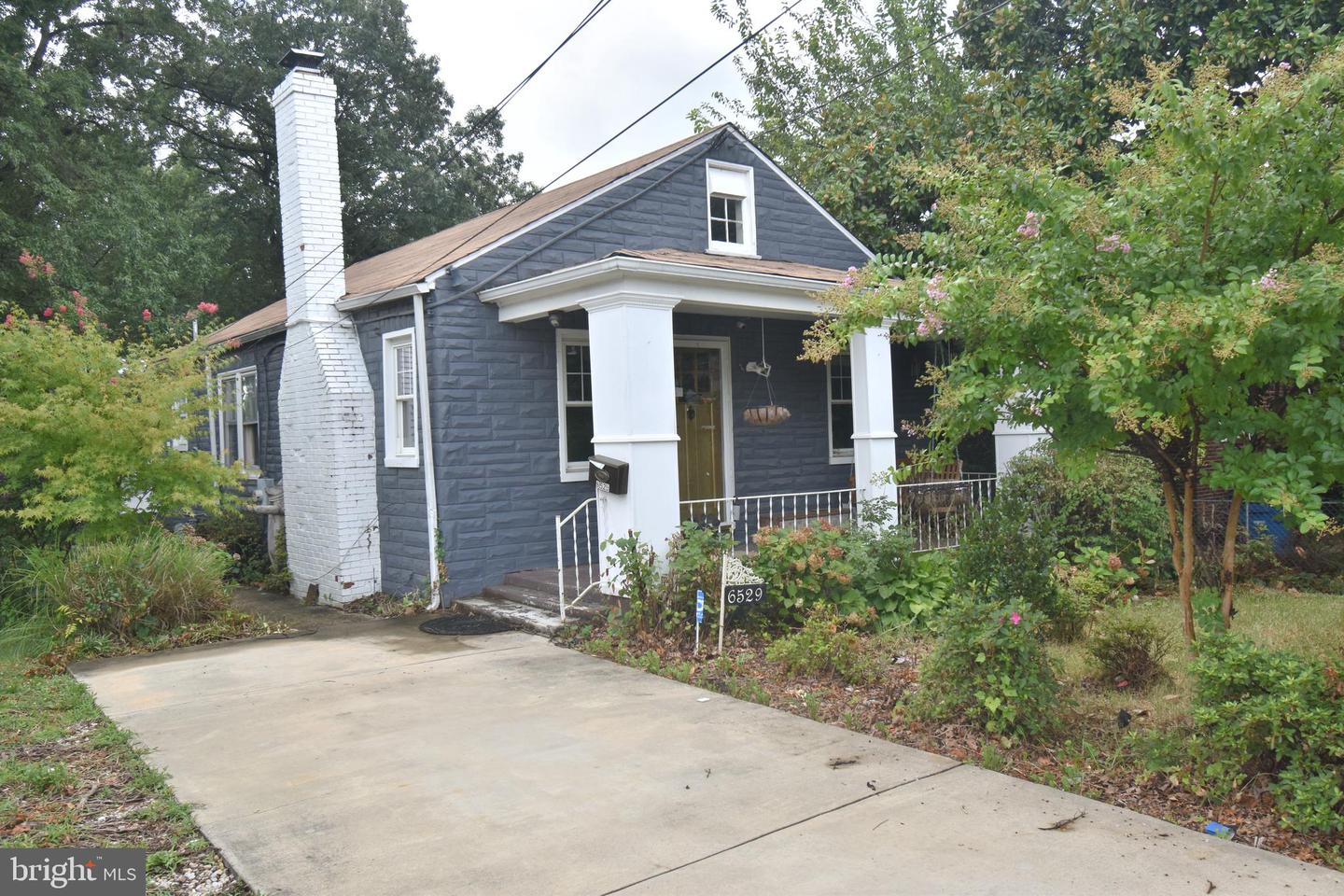 6529 Halleck Street