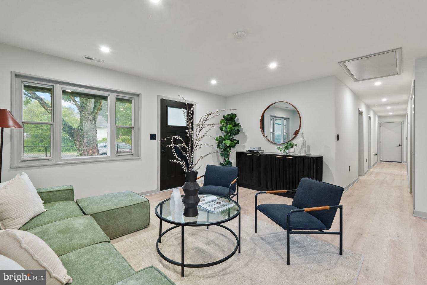 1125 Devonshire Drive