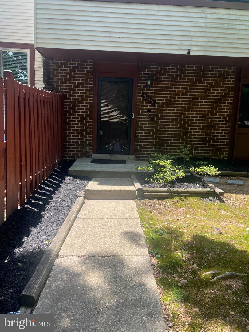 7616 Woodbine Drive