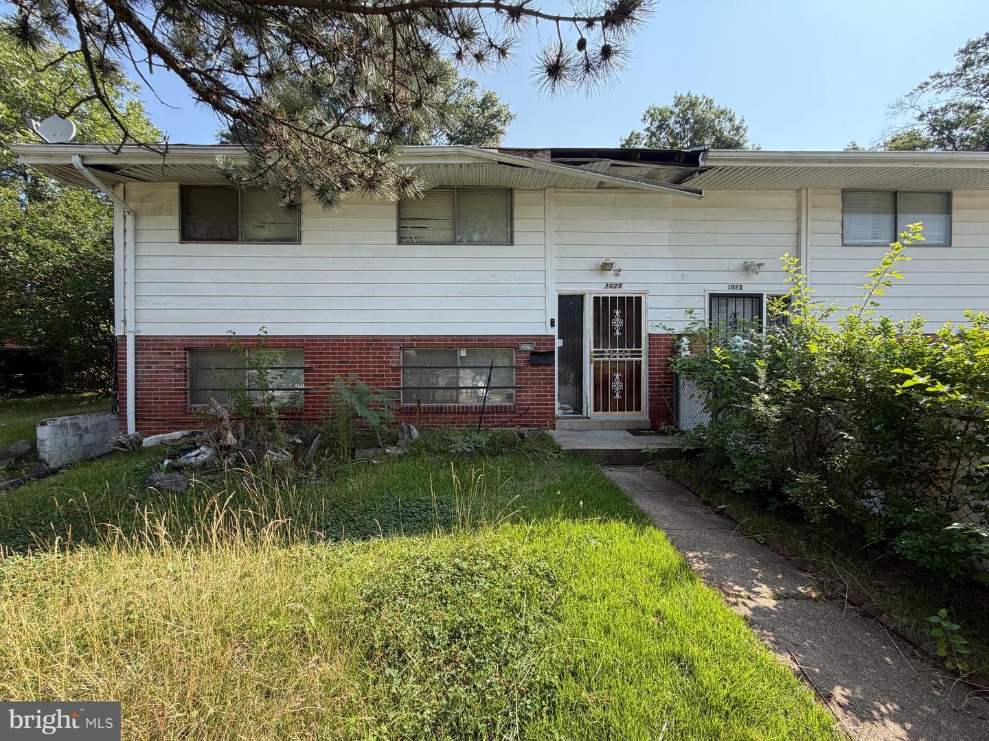 1025 Carrington Avenue