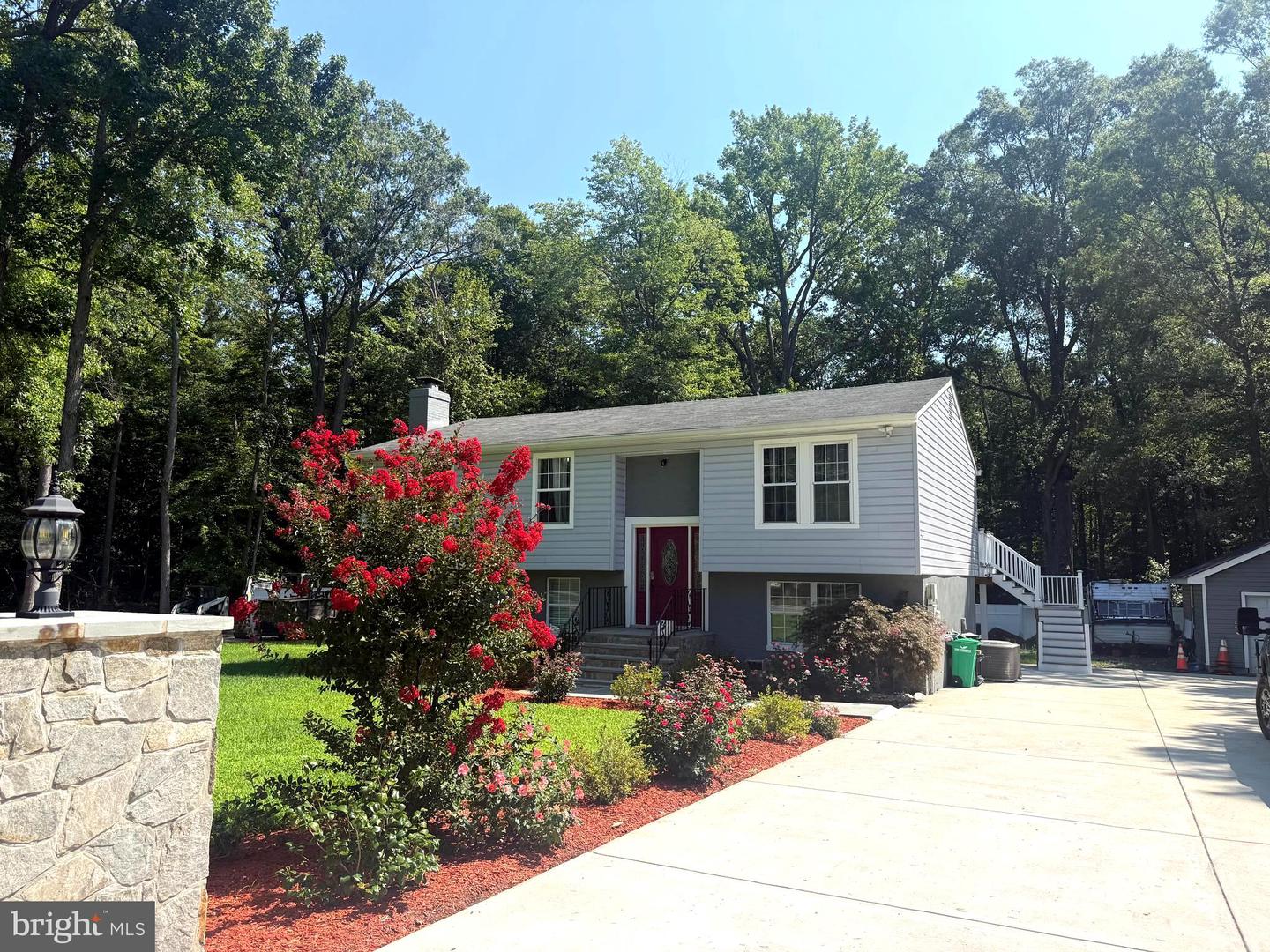 16208 Manning Road W