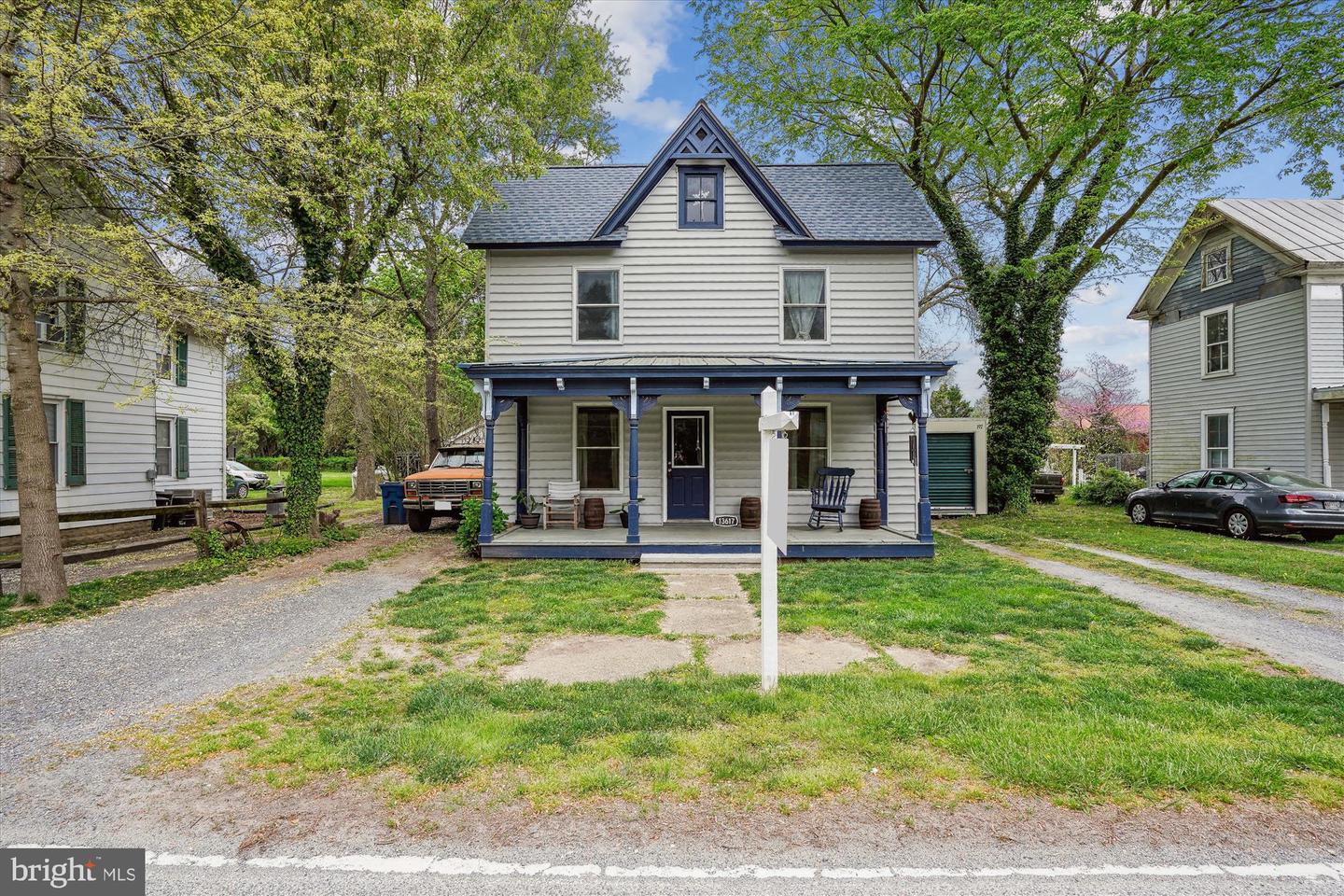 13617 Main Street, Queen Anne