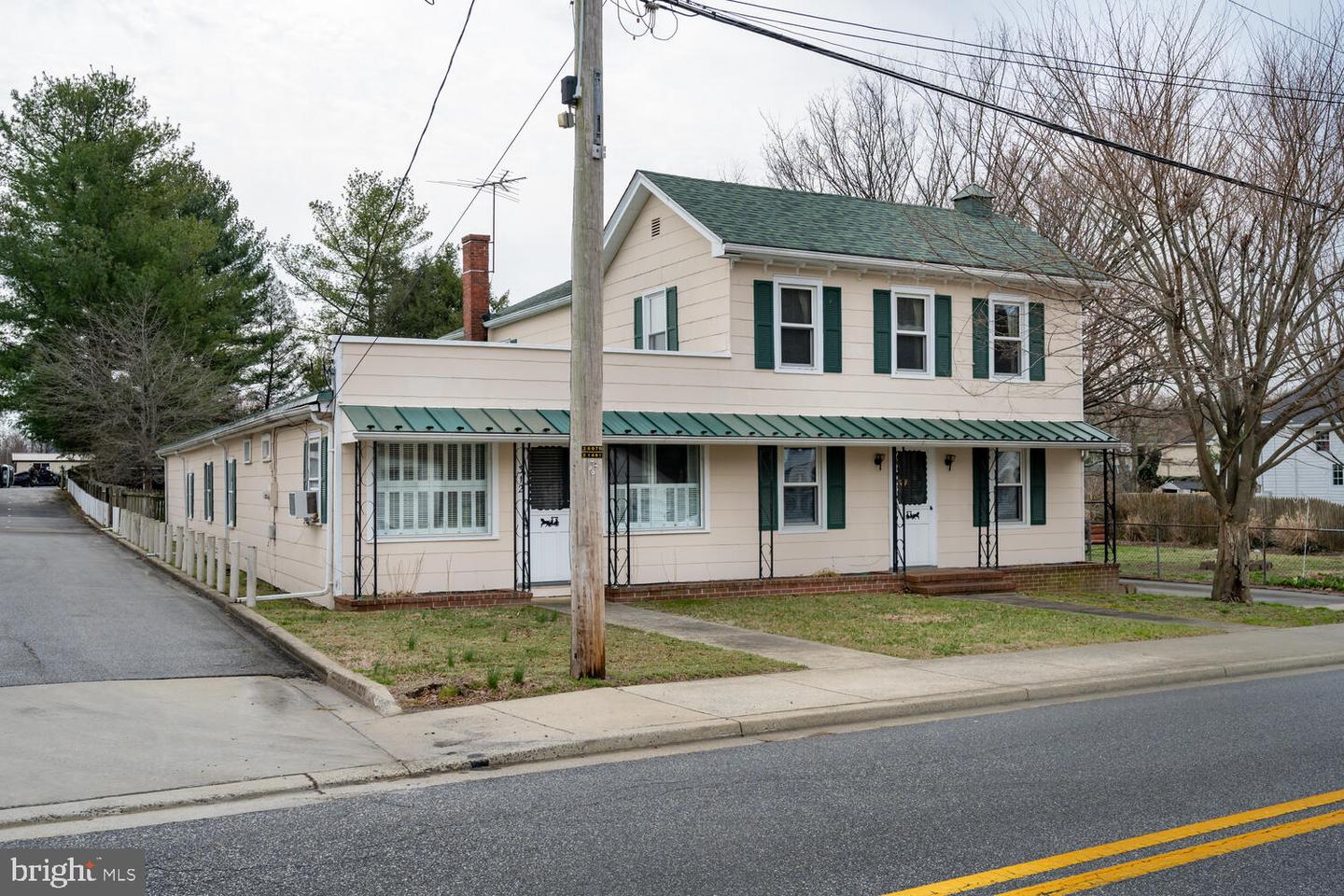 312 Main Street, Church Hill