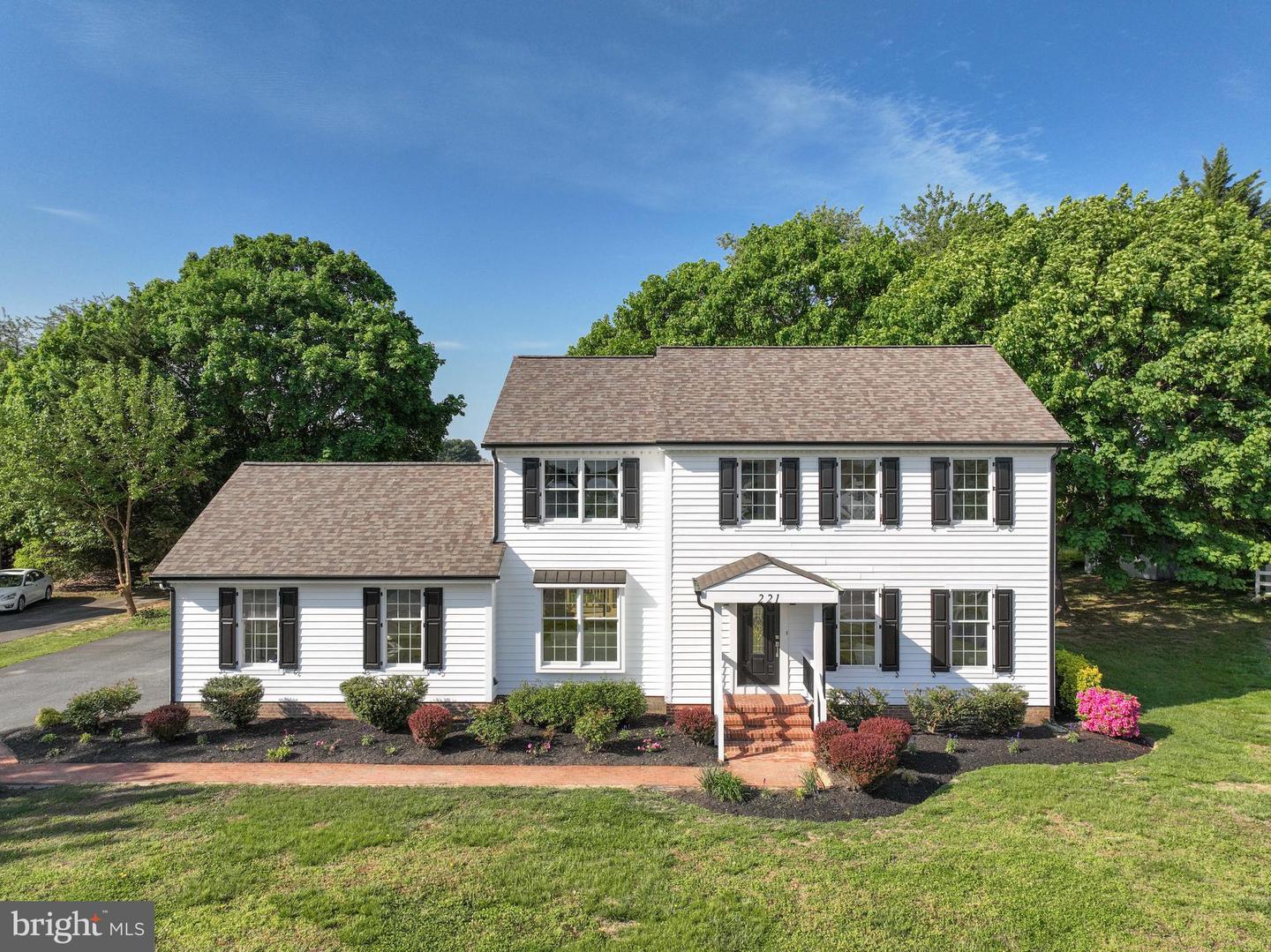 221 Frederick Drive, Centreville