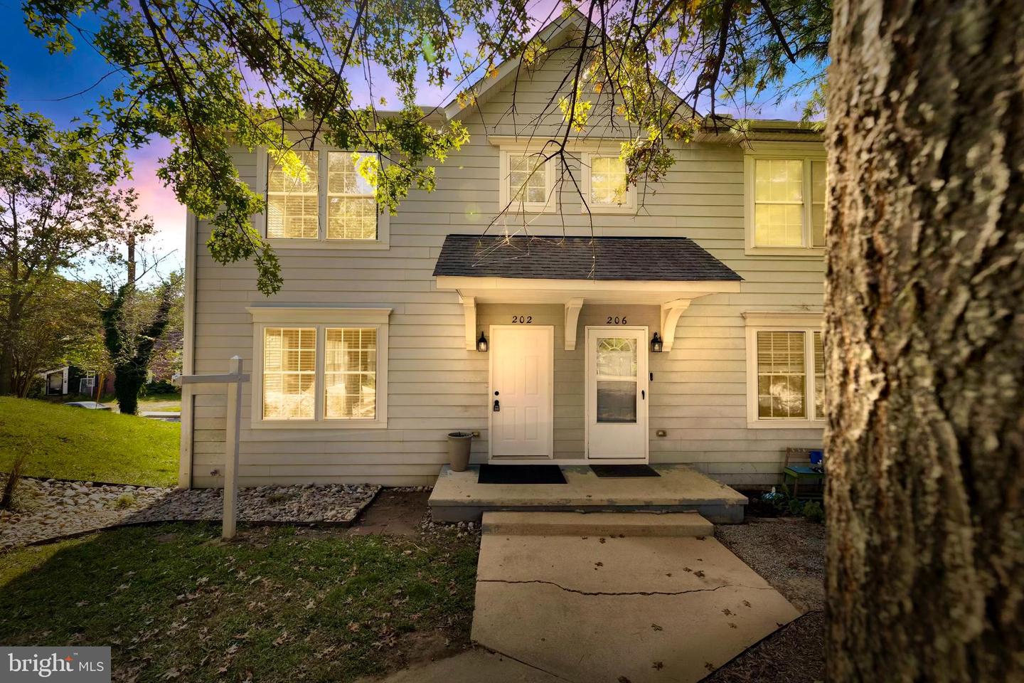 202 Ridgeview Court, Centreville