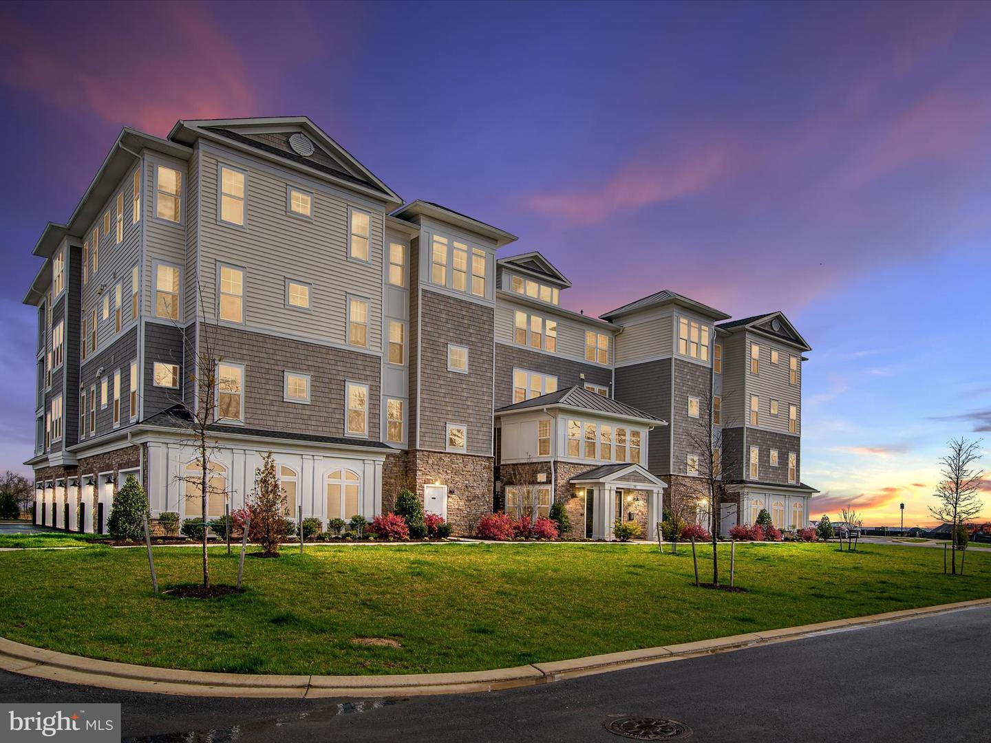 141 Switchgrass Way #34, Chester