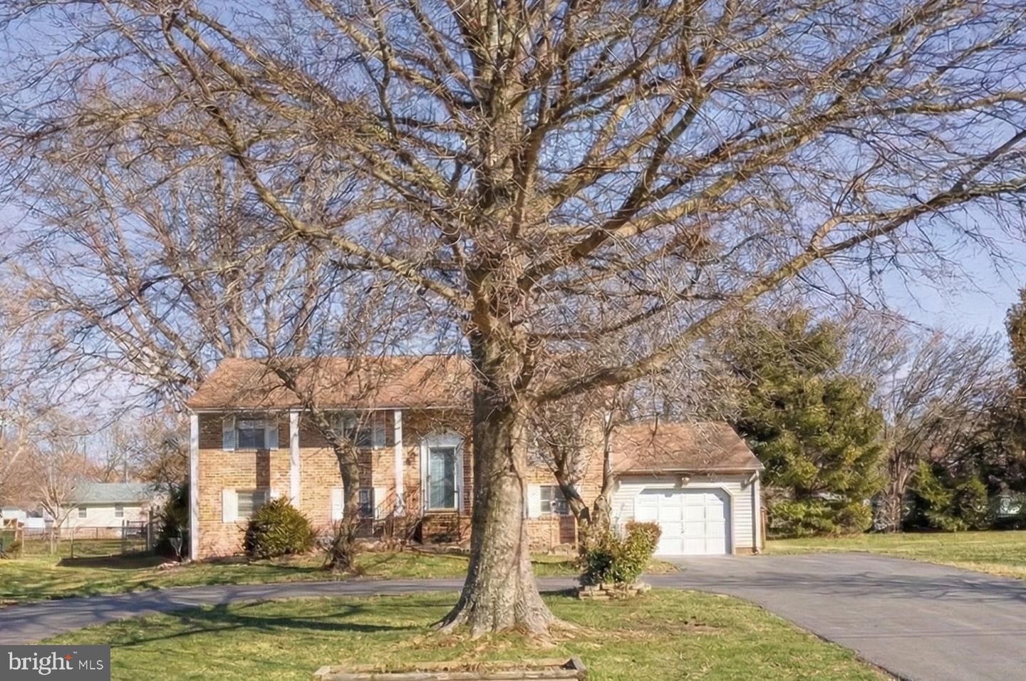 117 Bay Dr