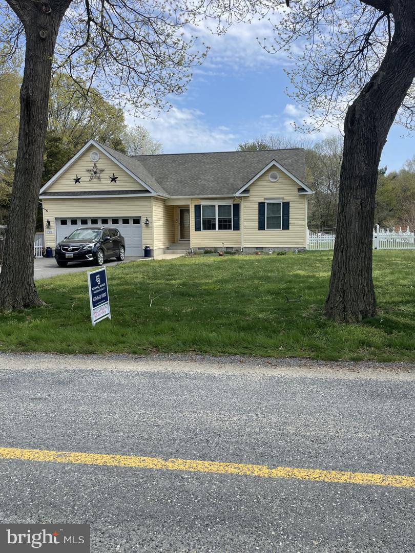 720 Deep Landing Road, Chestertown