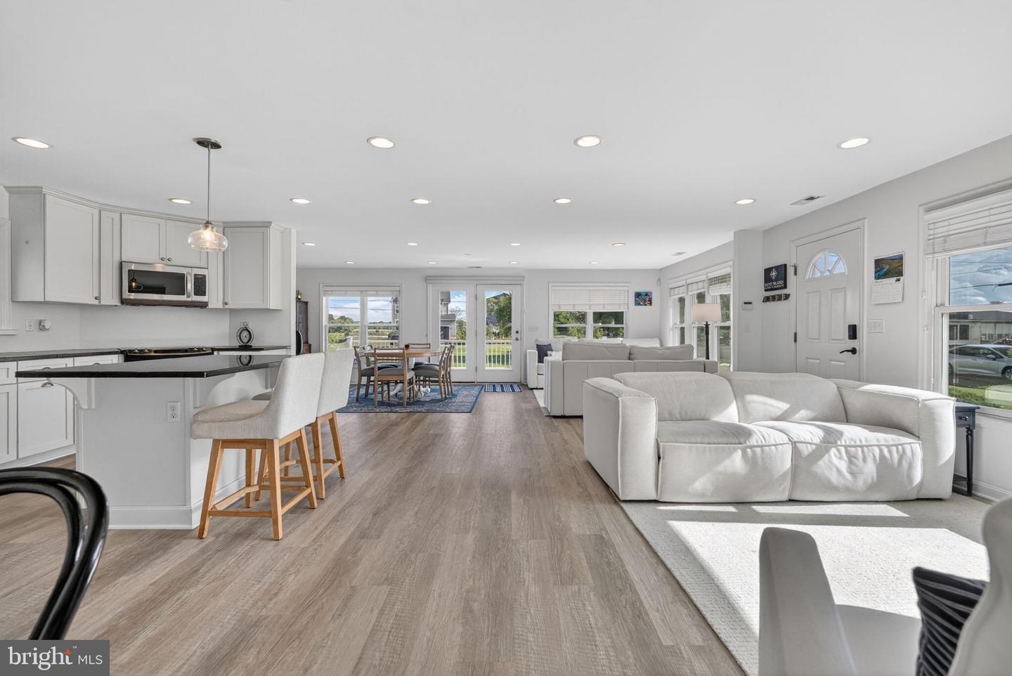 713 Bay Drive