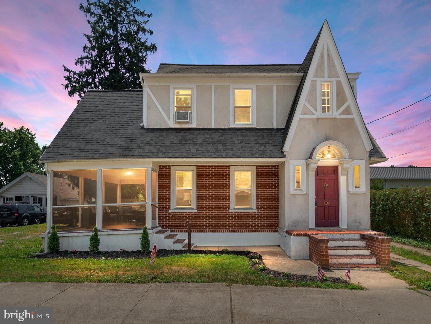 104 Walnut Street, Church Hill