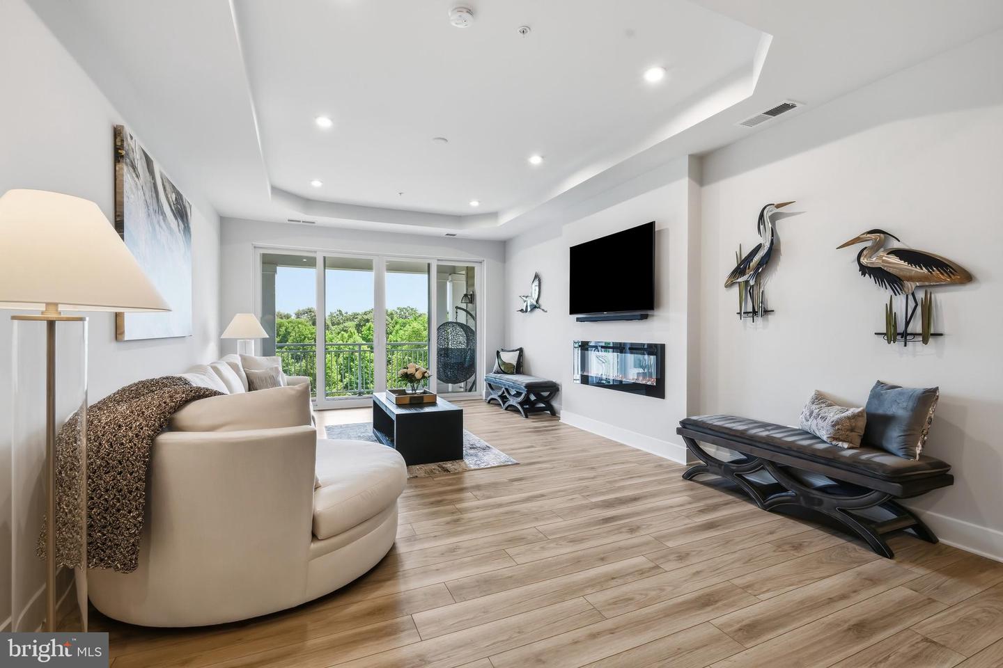 1000 Herons Nest Way #43