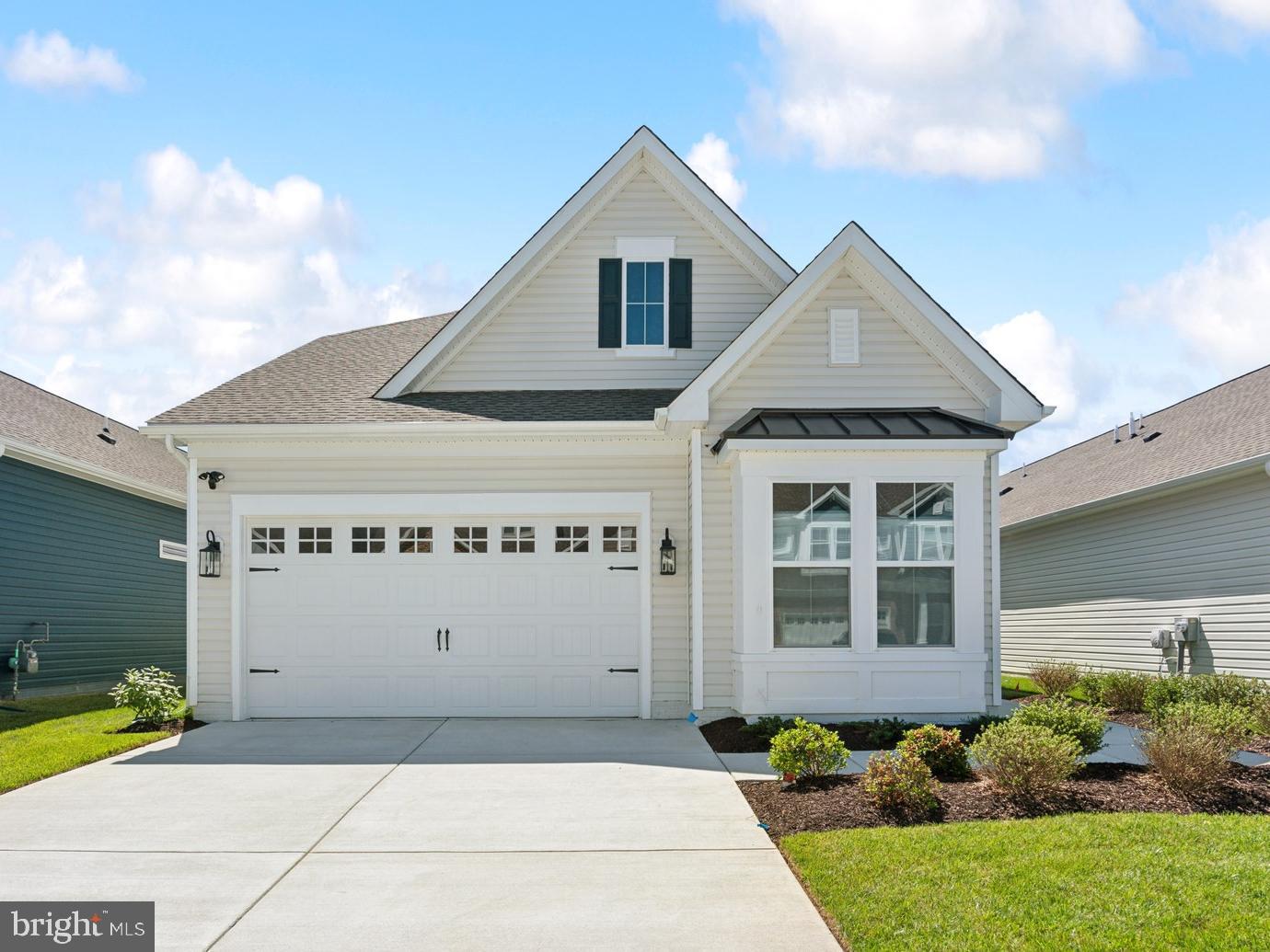 715 Warbler Way